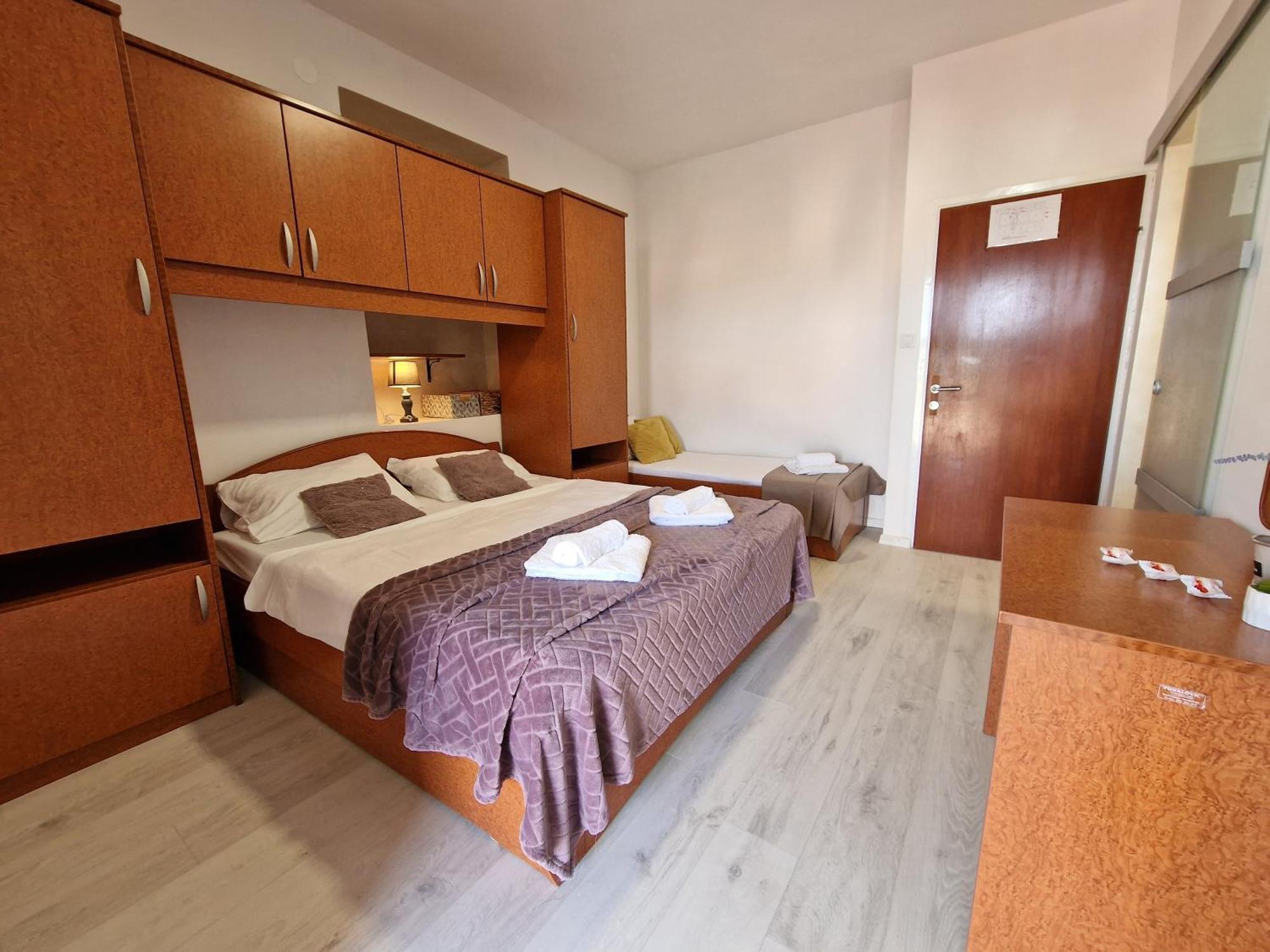 Apartments By The Sea Kampor, Rab - 5037 객실 사진